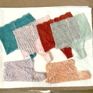 NWT VS STRING LACE PANTIES 6 pair